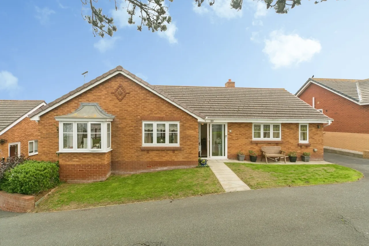 Tanllwyfan, Old Colwyn, LL29, photo 20