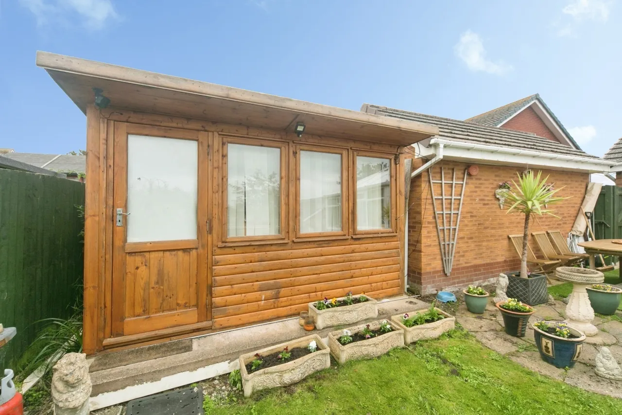 Tanllwyfan, Old Colwyn, LL29, photo 16