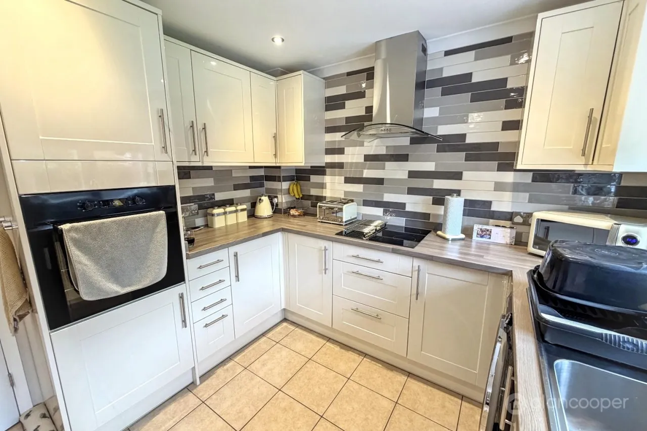 Wakehurst Close, Maple Park, CV11, photo 6