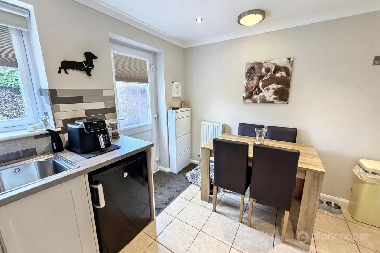 Wakehurst Close, Maple Park, CV11, photo 7