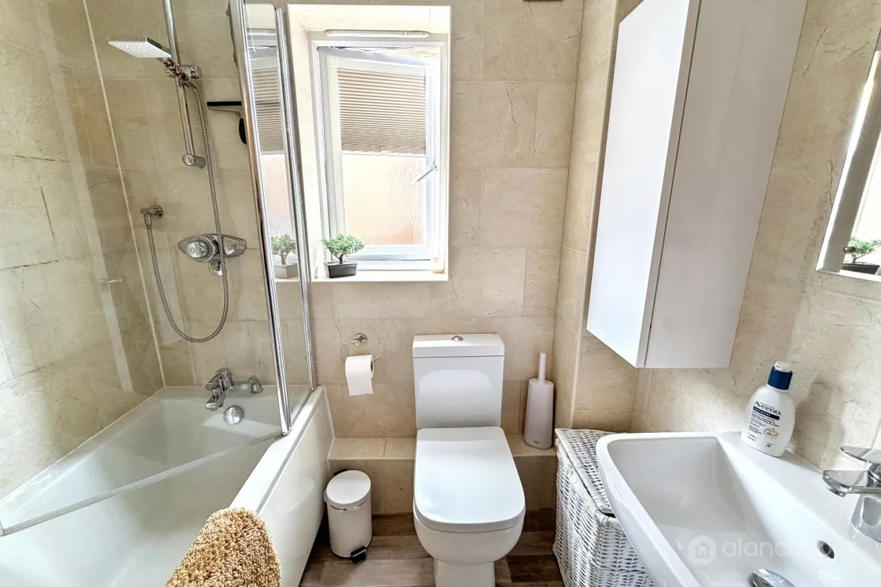 Wakehurst Close, Maple Park, CV11, photo 12