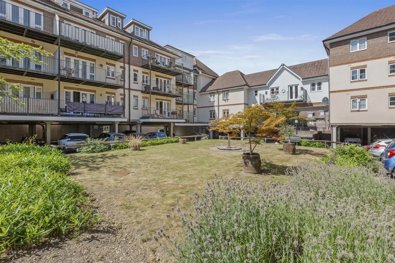 Freer Crescent, High Wycombe, HP13, photo 12