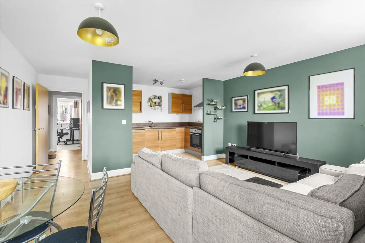 Freer Crescent, High Wycombe, HP13, photo 4
