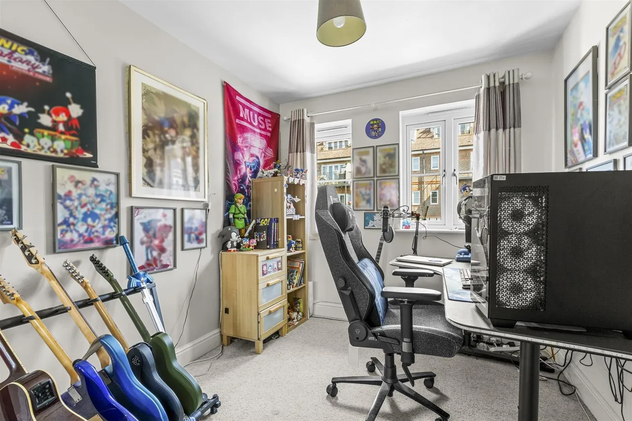Freer Crescent, High Wycombe, HP13, photo 9
