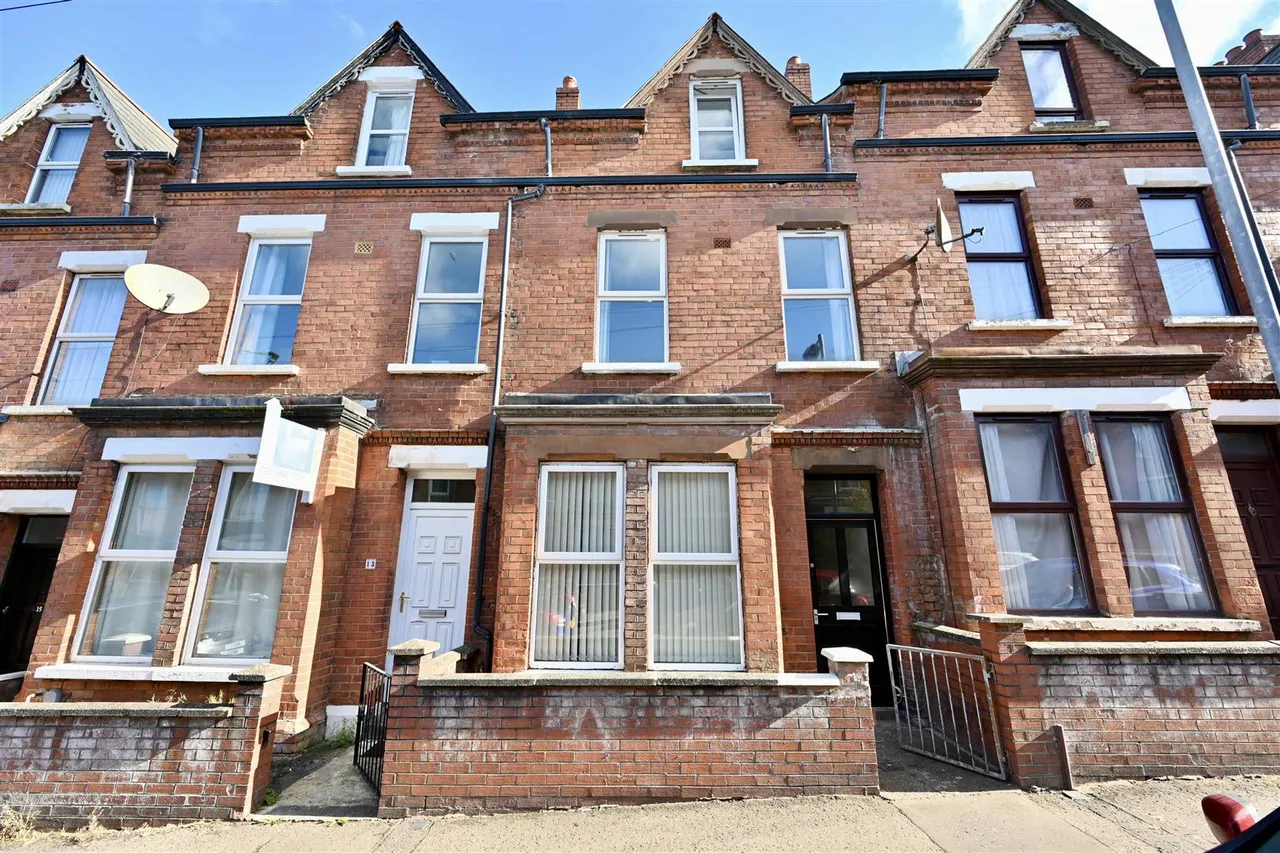 5 bed house to rent, Chadwick Street, Belfast, BT9