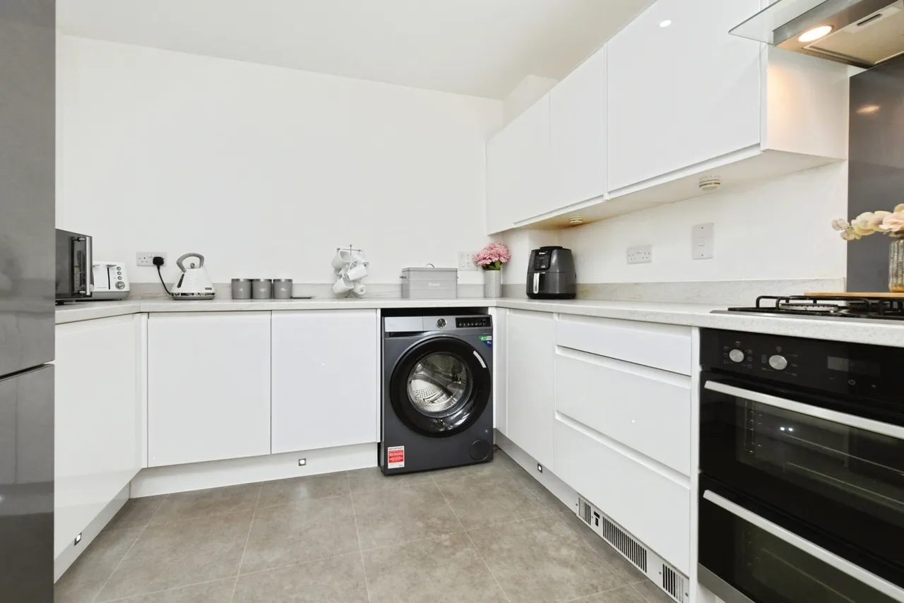 Montague Street, Rainham, RM13, photo 16