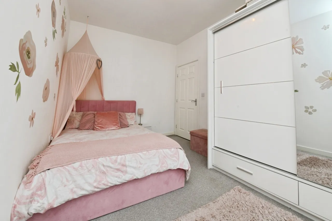 Montague Street, Rainham, RM13, photo 8