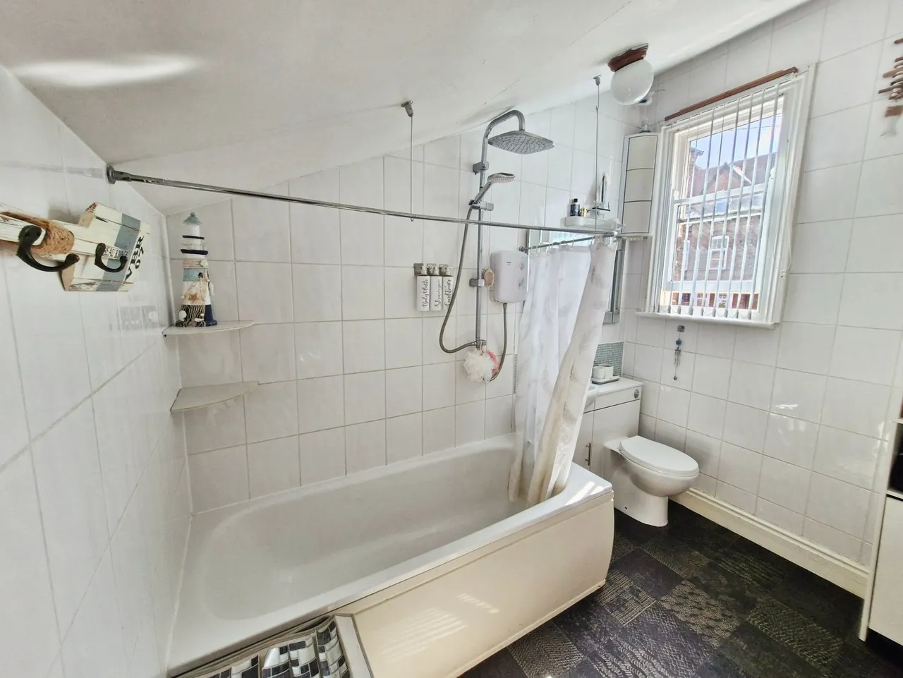 Granville Square, Scarborough, YO11, photo 25