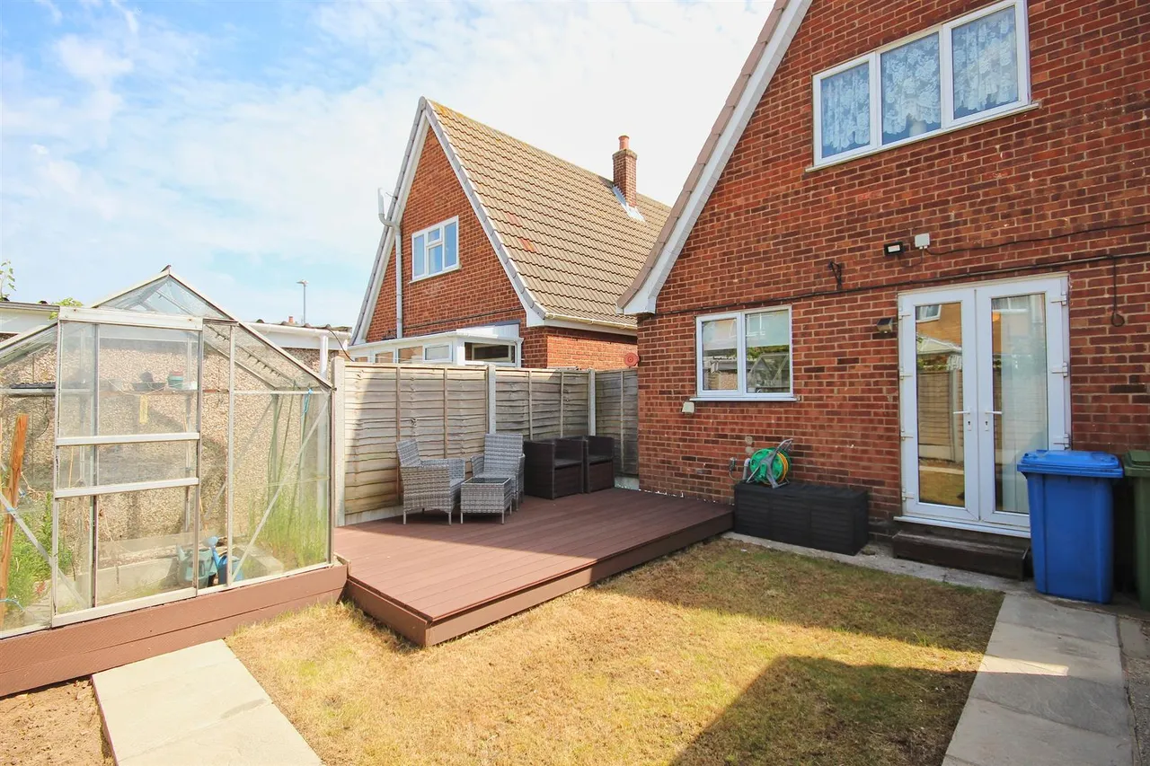 Ash Grove, Aldbrough, photo 10