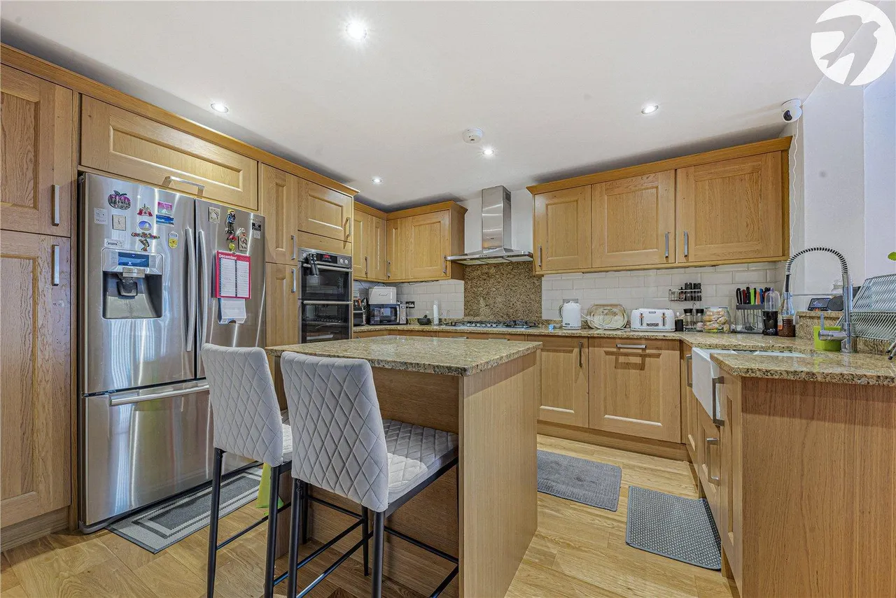 Bellingham Road, London, SE6, photo 4
