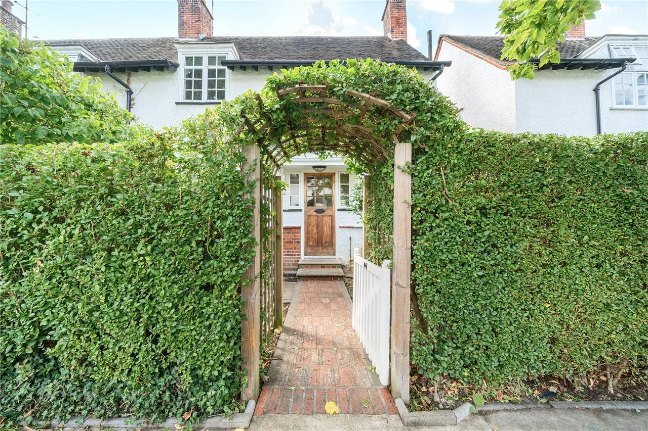 Fowlers Walk, Ealing, W5, photo 5