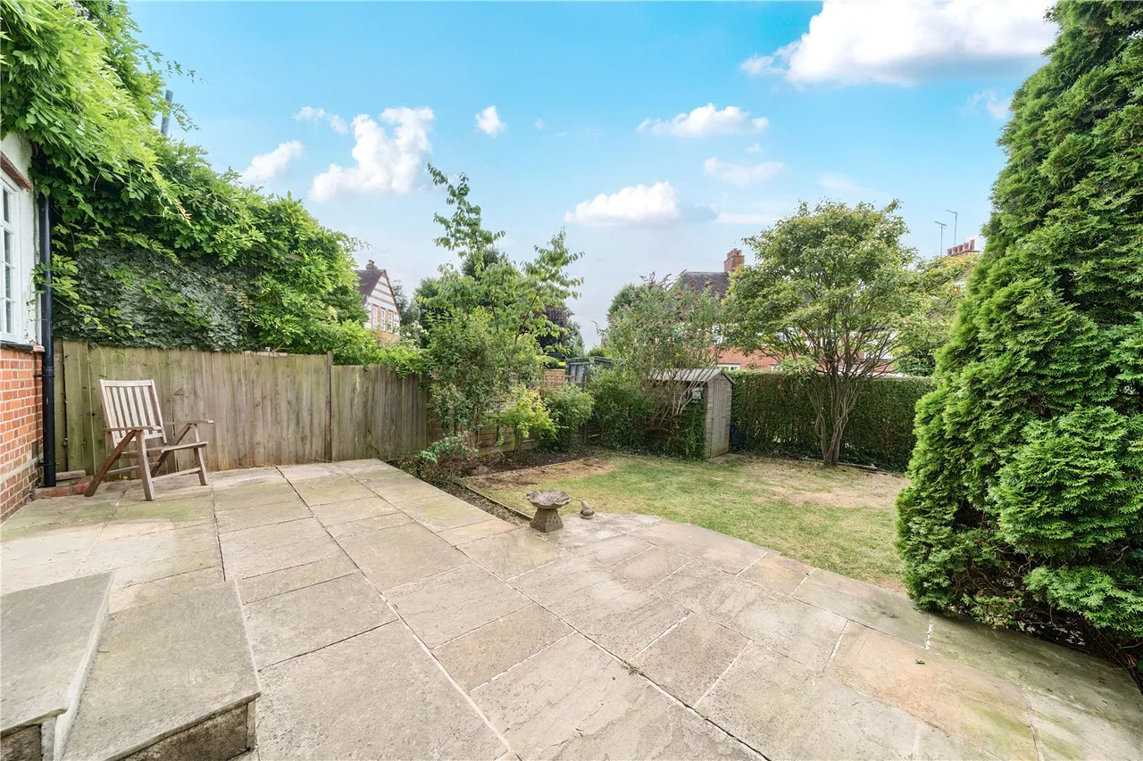 Fowlers Walk, Ealing, W5, photo 4