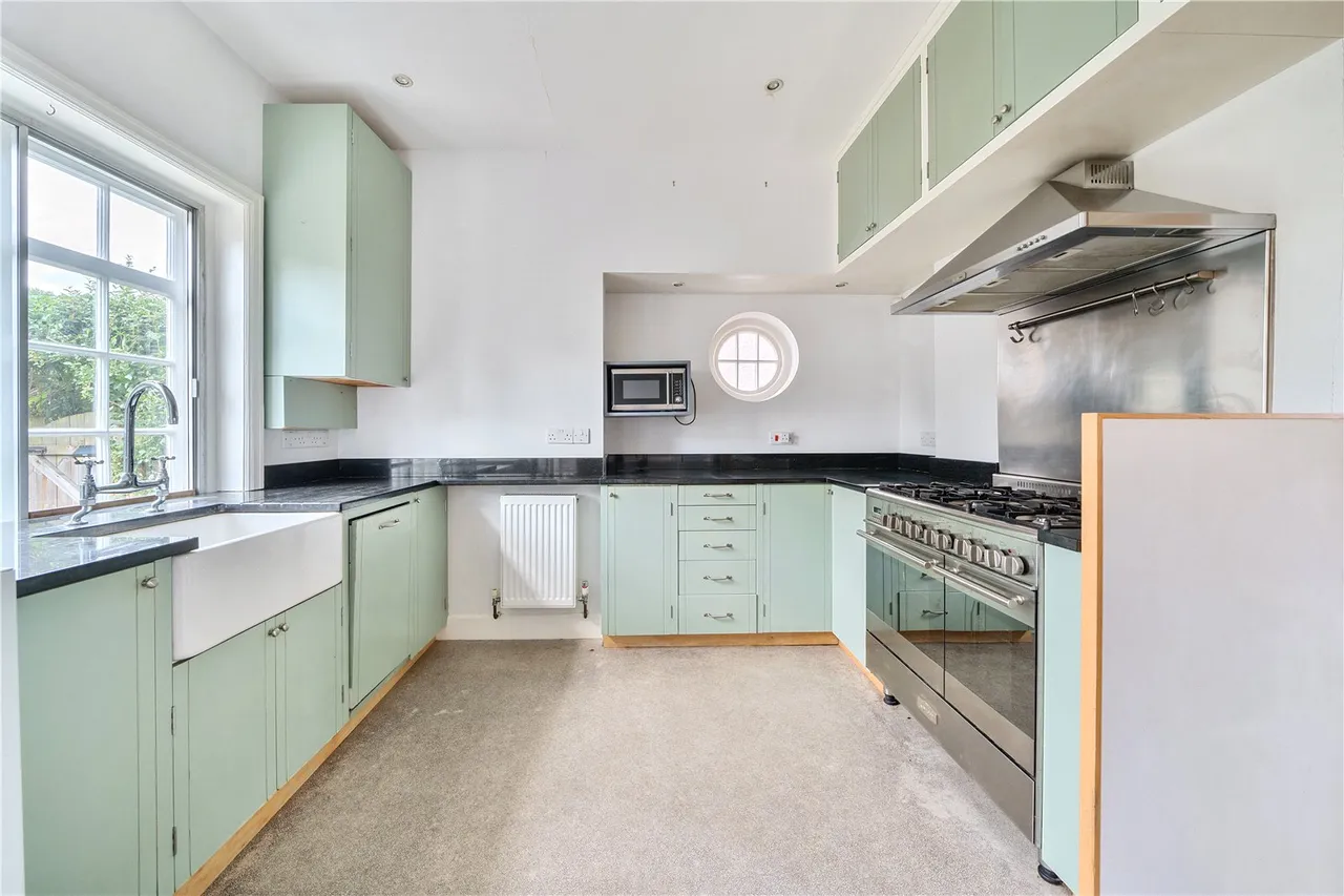 Fowlers Walk, Ealing, W5, photo 3