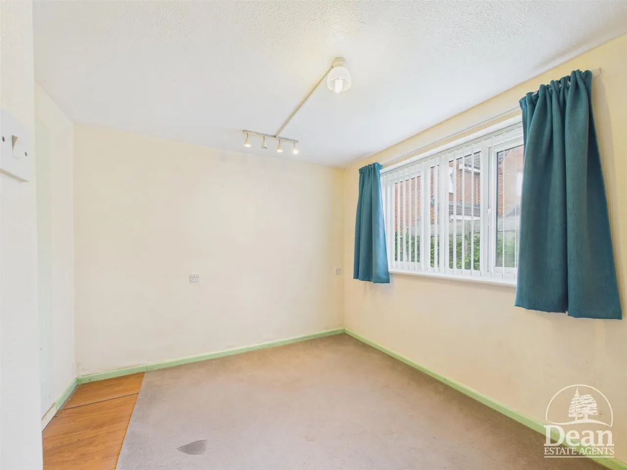 Hawthorn Court, Kimberley Drive, Lydney, photo 5
