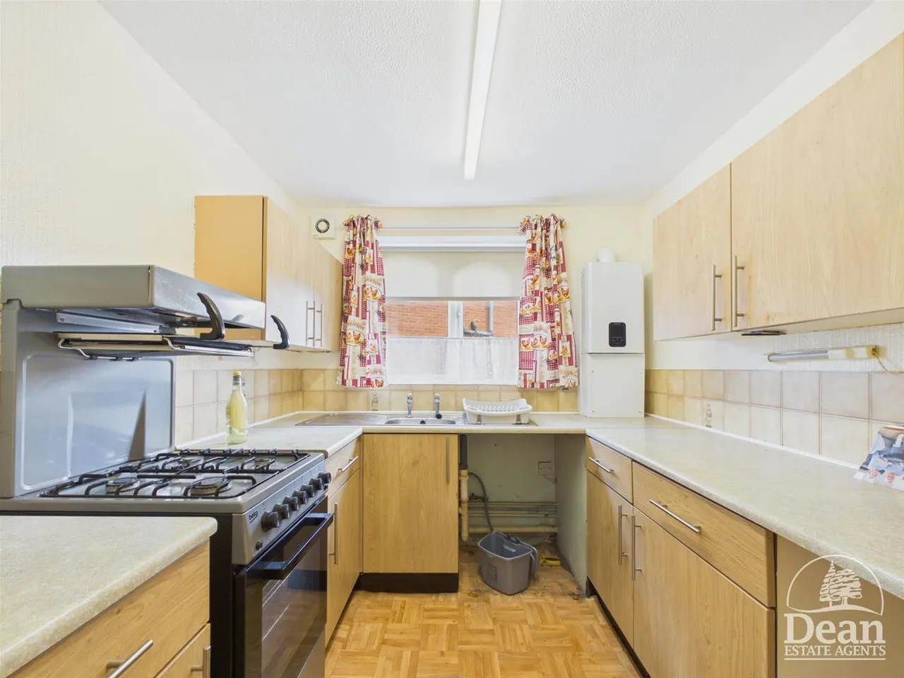 Hawthorn Court, Kimberley Drive, Lydney, photo 2