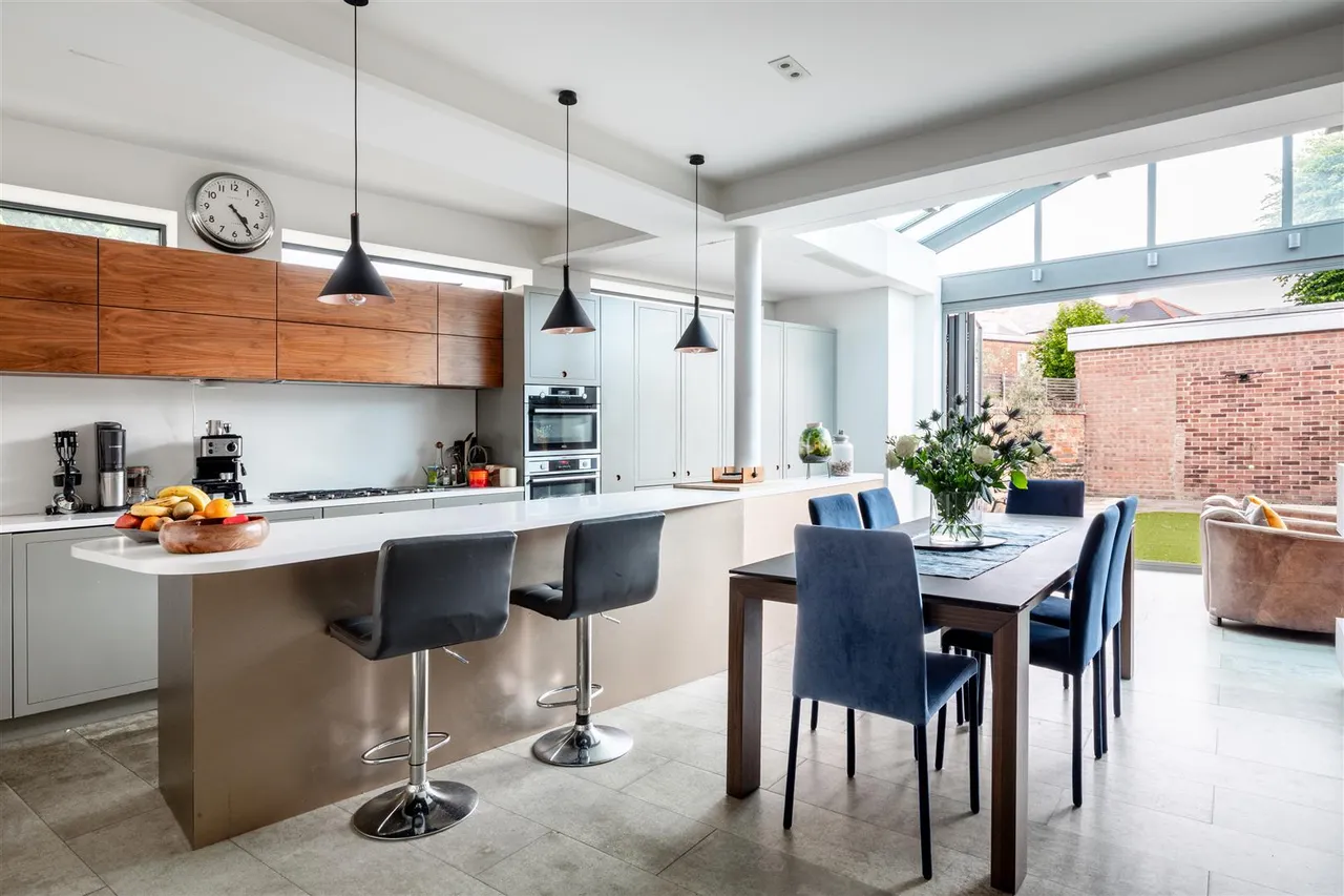 Kingscote Road, London, W4, photo 5