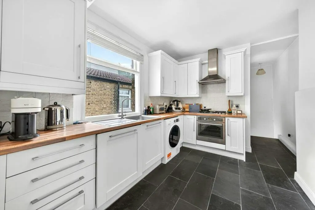 Sellincourt Road, Tooting, SW17, photo 9