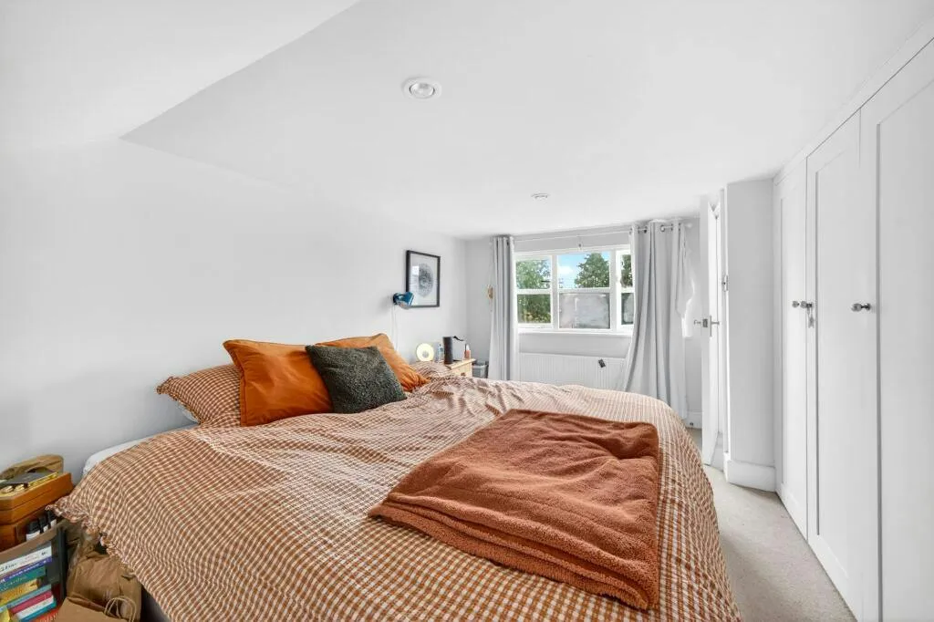 Sellincourt Road, Tooting, SW17, photo 11