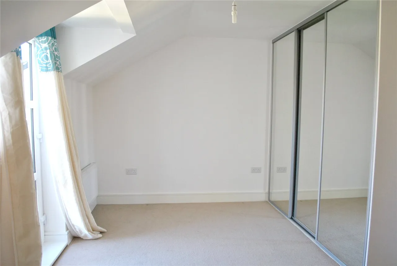 Kenley Place, Farnborough, Hampshire, GU14 6FX, photo 6