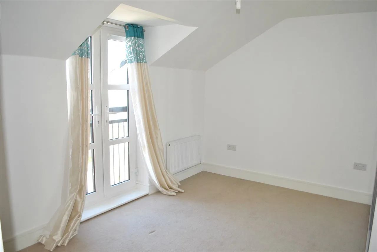 Kenley Place, Farnborough, Hampshire, GU14 6FX, photo 5