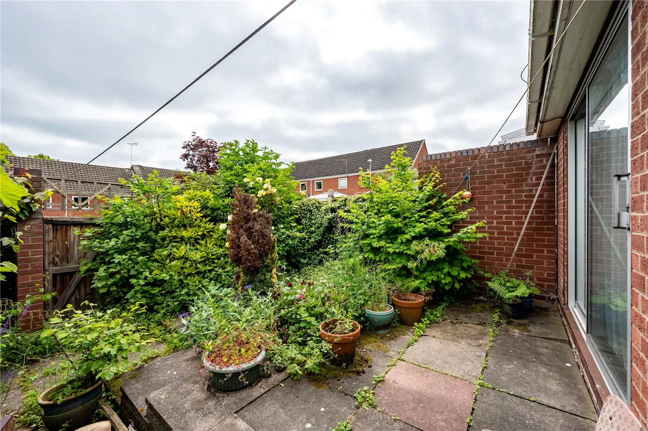 Insetton Close, Winyates West, Redditch, Worcestershire, B98 0JJ, photo 4