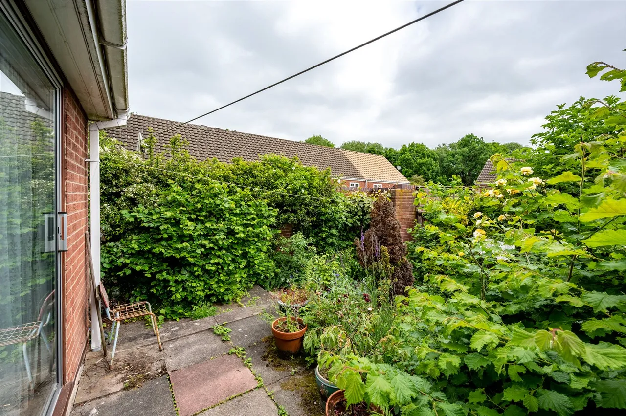 Insetton Close, Winyates West, Redditch, Worcestershire, B98 0JJ, photo 18