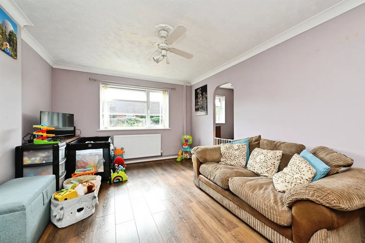 Hadley Crescent, Heacham, King's Lynn, photo 3