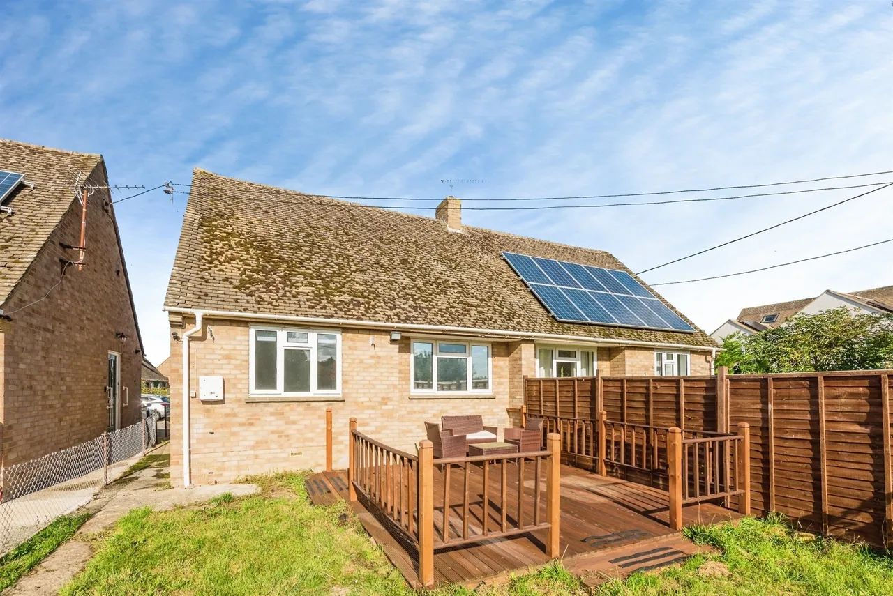 Foxwood Close, Aston, OX18, photo 10