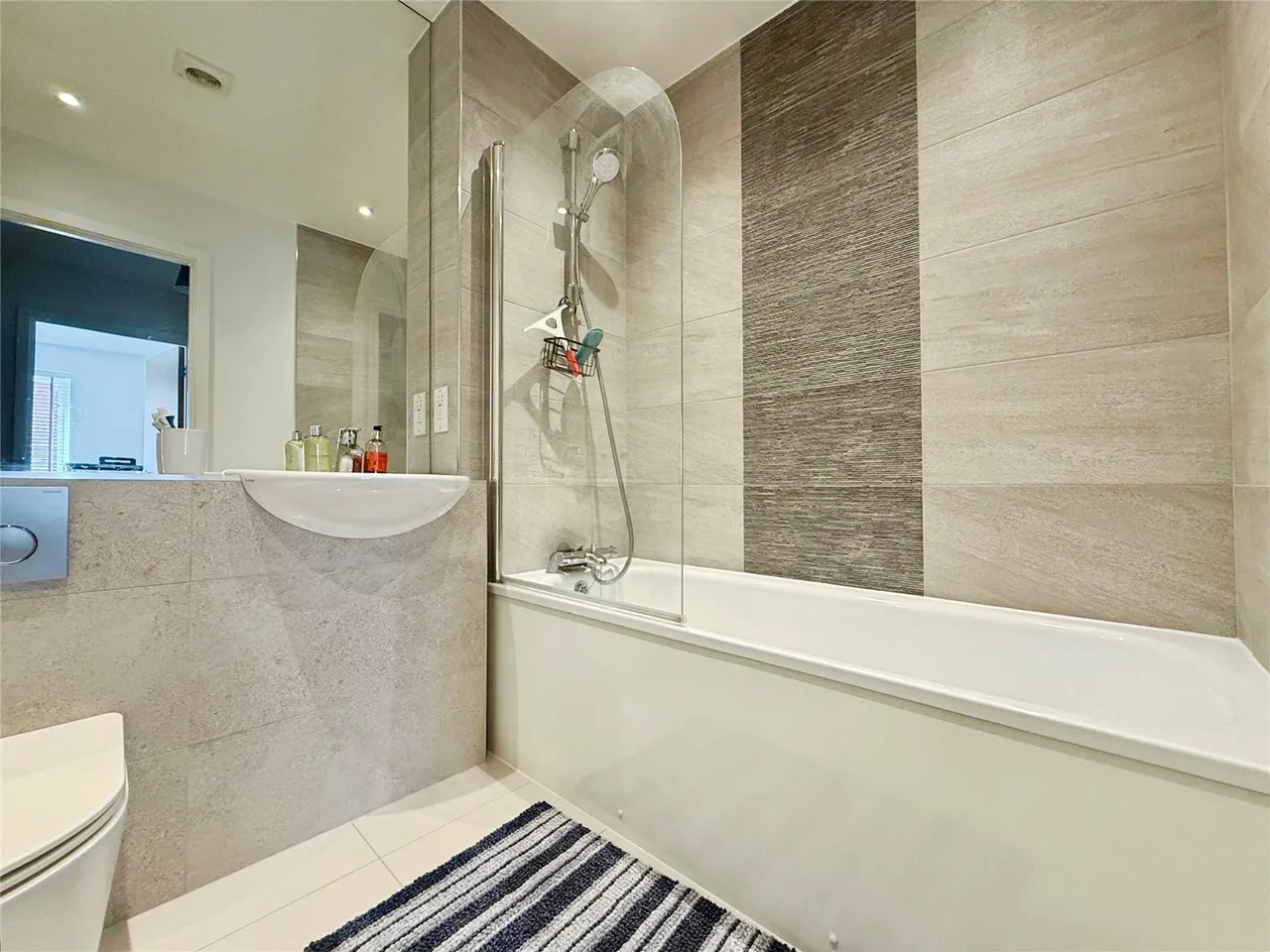 Chancellor Drive, Frimley, Camberley, Surrey, GU16 7AR, photo 5