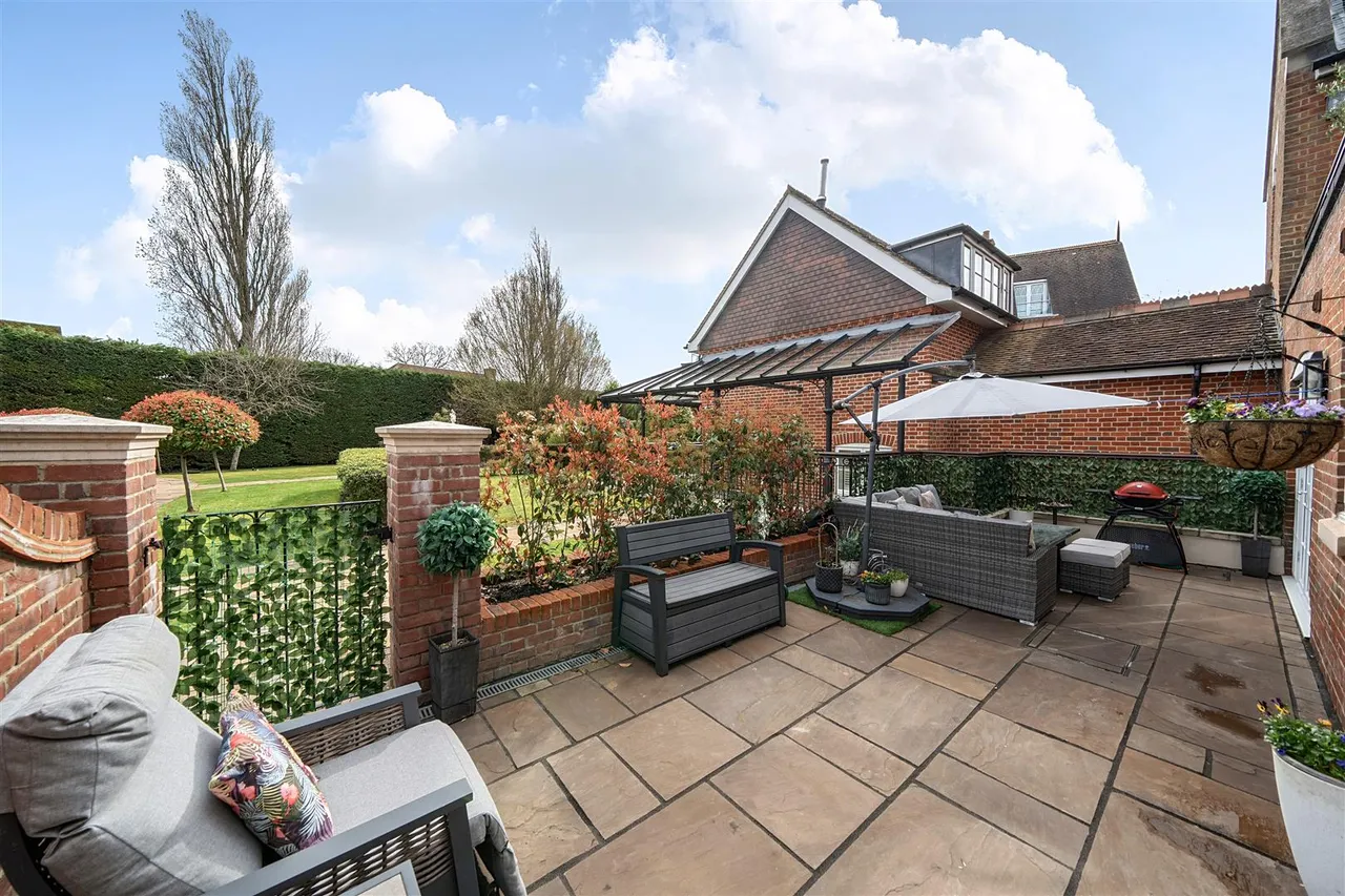 Fairlawns, Burridge, photo 21