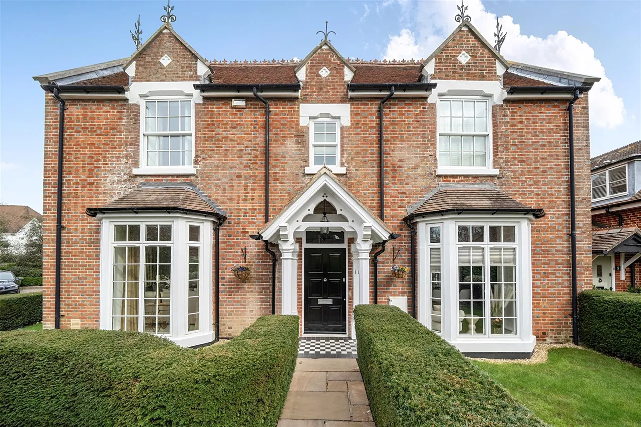 3 bed flat for sale — Fairlawns, Burridge