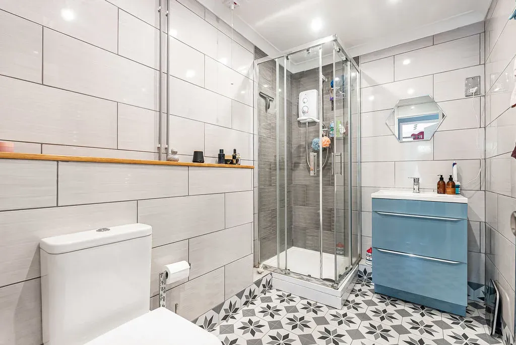 Garraways, Coffee Hall, Milton Keynes, Buckinghamshire, MK6 5DU, photo 7