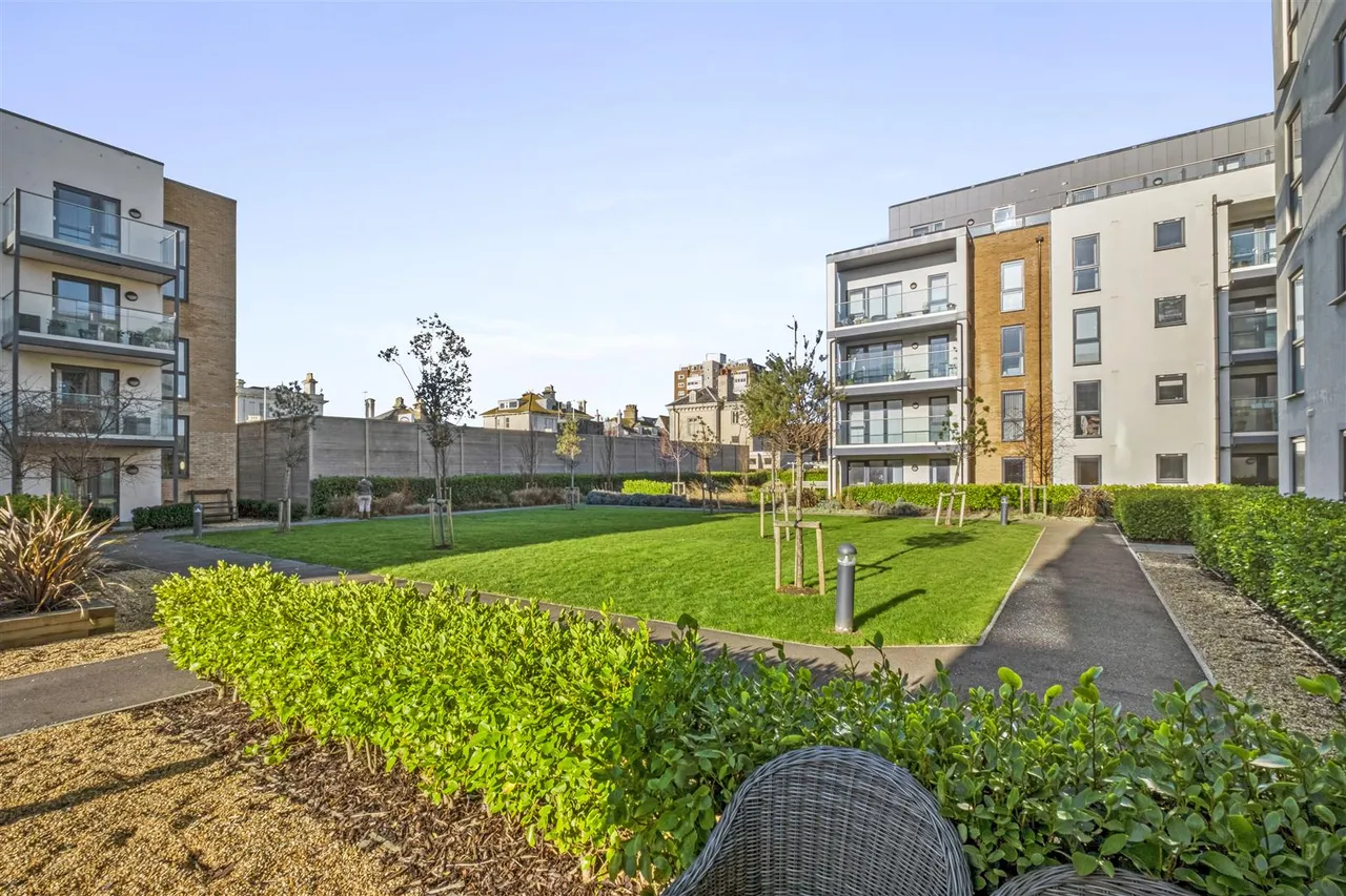 Heene Road, Worthing, BN11, photo 9
