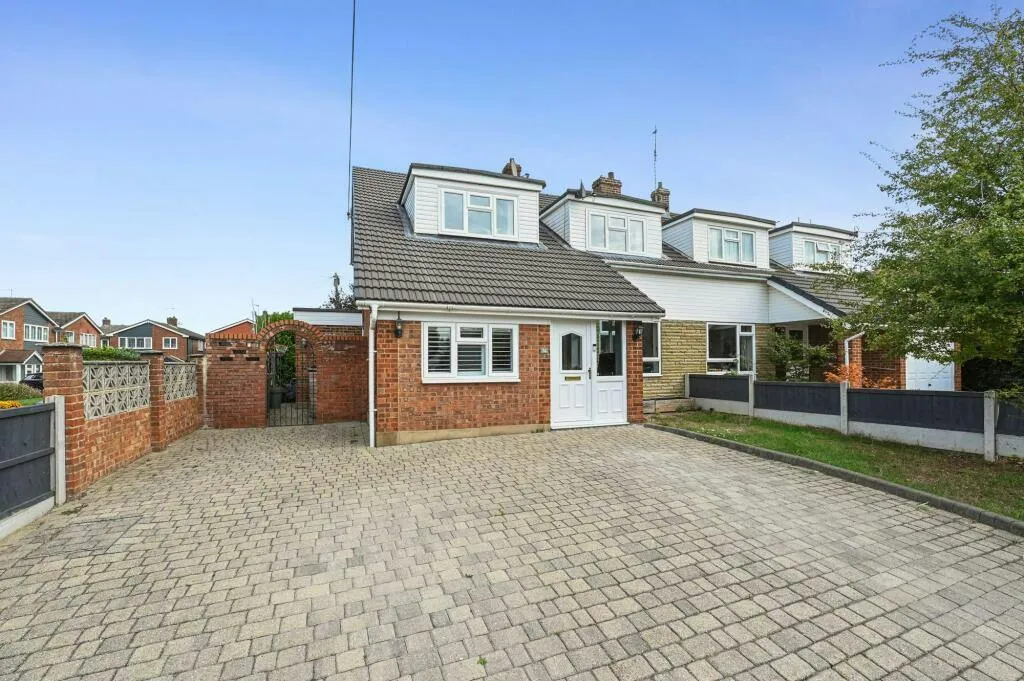 4 bed house for sale, Station Road, Billericay, CM12
