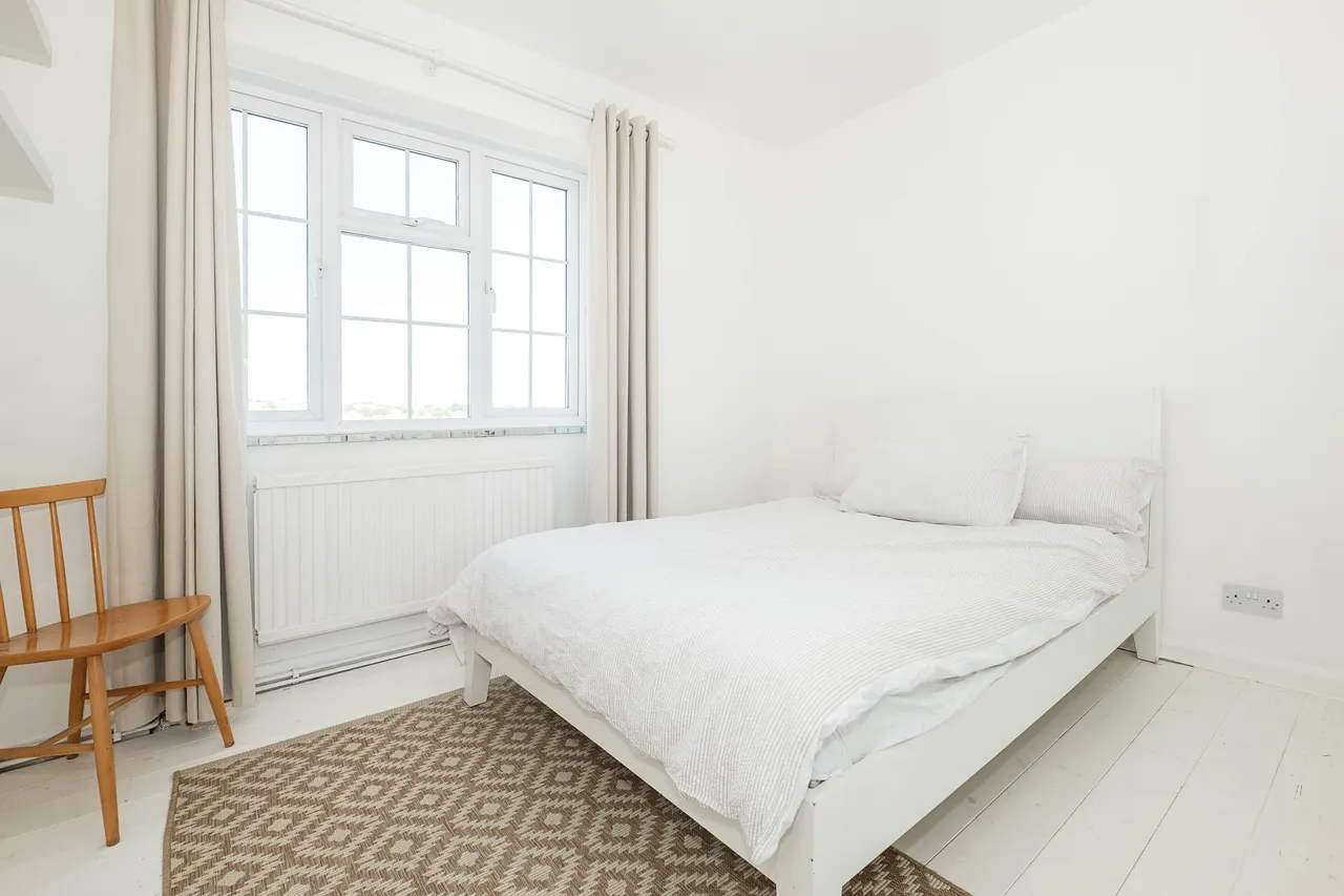 Merton Road, London, SW18, photo 9