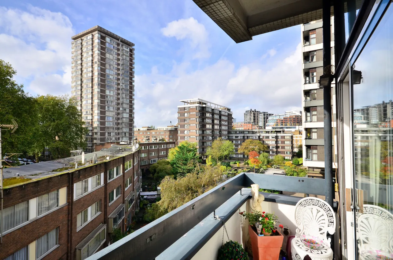 12 The Water Gardens, London, photo 4