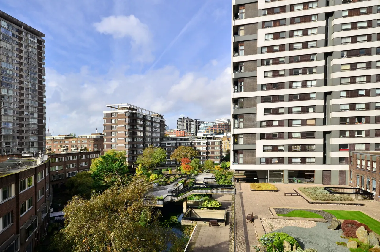 12 The Water Gardens, London, photo 7