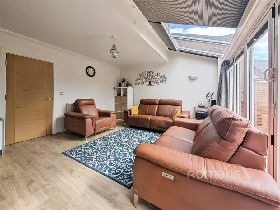 Repton Crescent, Earley, RG6, photo 11