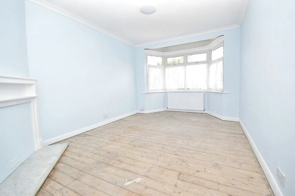 Amesbury Road, Hanworth, TW13, photo 6
