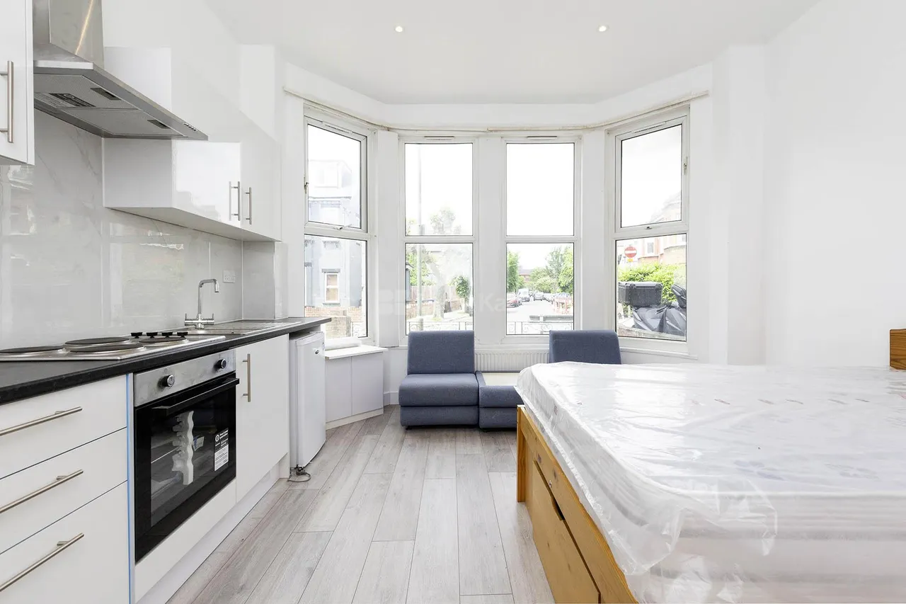 Ash Grove, London, NW2, photo 6