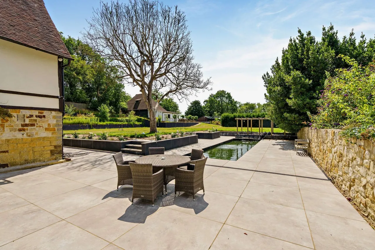 Henley Down, Catsfield, Battle, East Sussex, TN33 9BN, photo 4