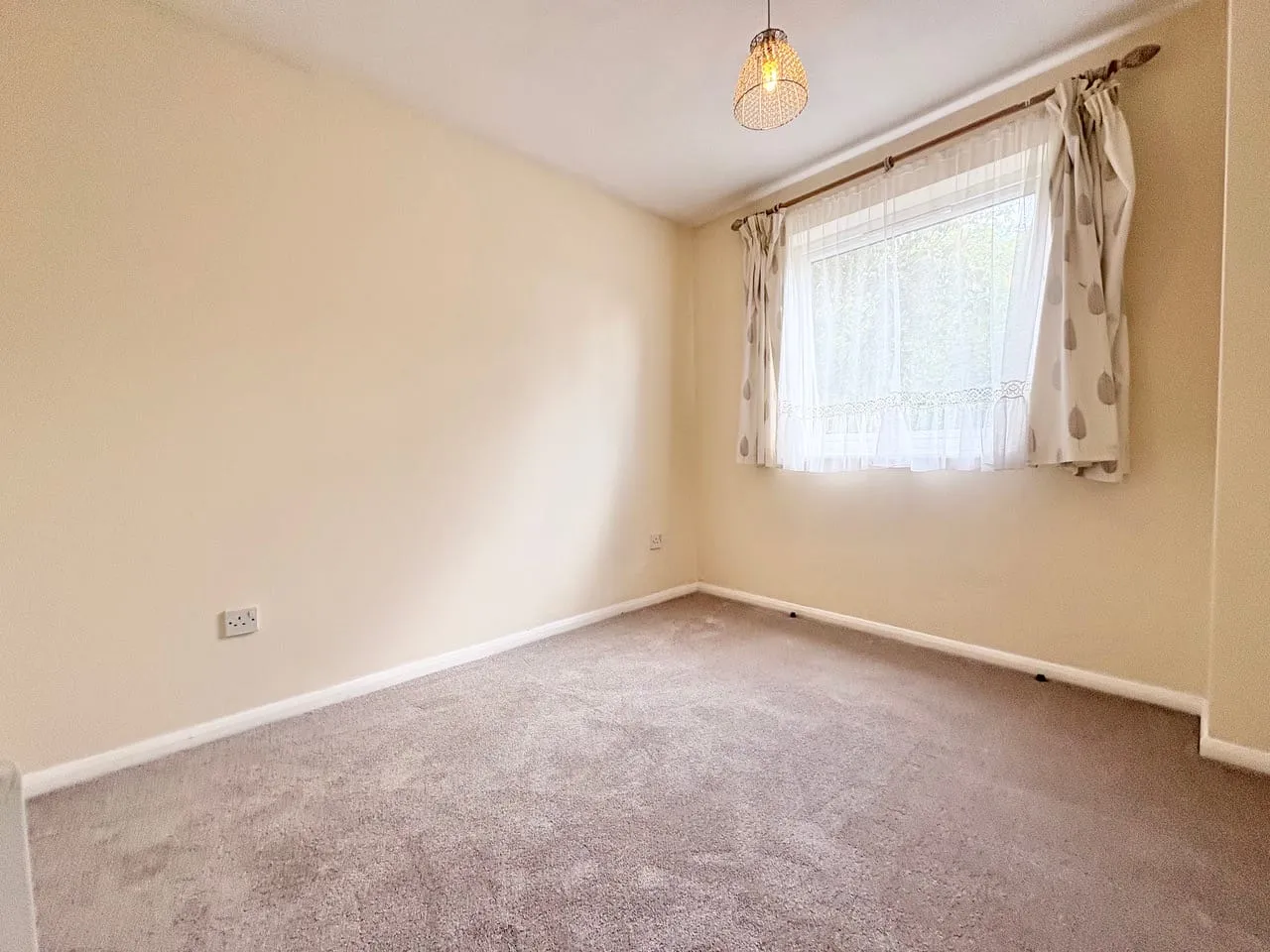 Huckleberry Close, Walnut Tree, Milton Keynes, Milton Keynes, MK7 7ER, photo 8