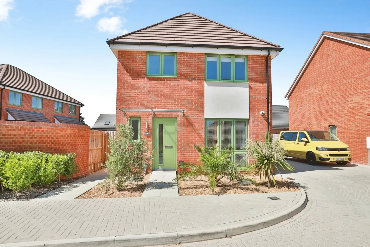 3 bed house for sale, Kensington Drive, West Parley, BH22