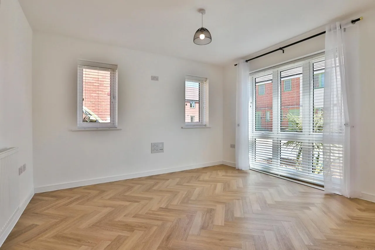 Kensington Drive, West Parley, BH22, photo 7