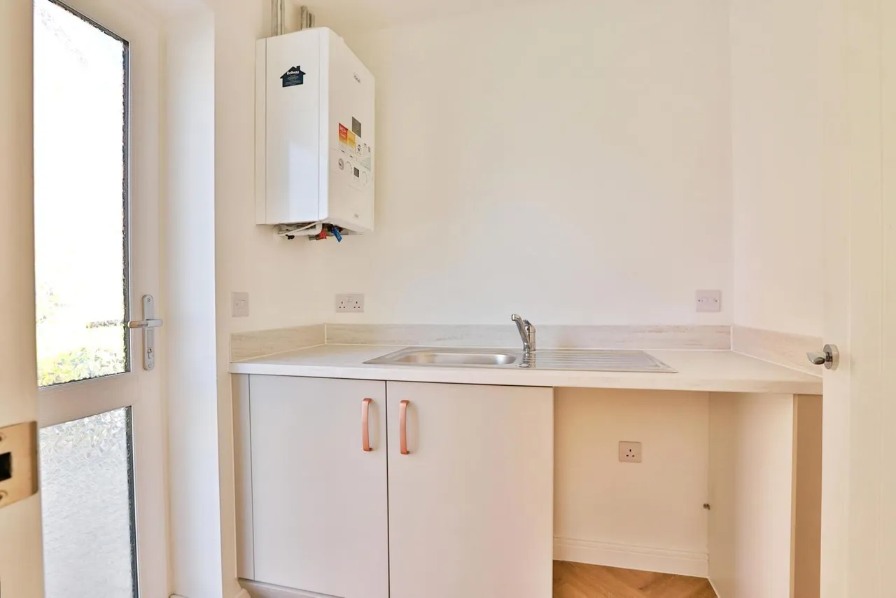 Kensington Drive, West Parley, BH22, photo 8