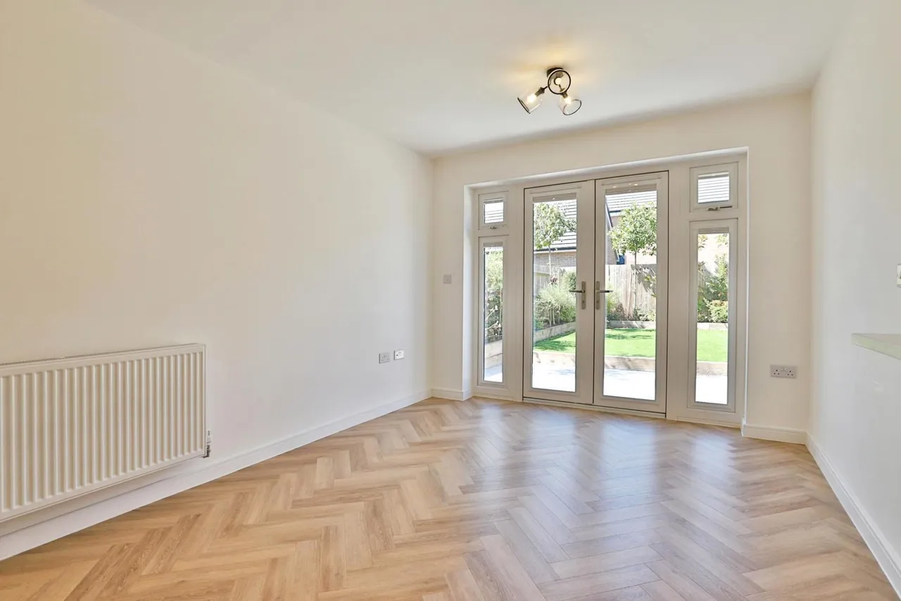 Kensington Drive, West Parley, BH22, photo 5