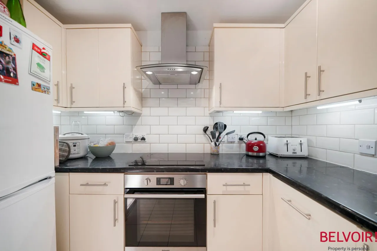 12 Swynford Gardens, Hendon, London, NW4, photo 10
