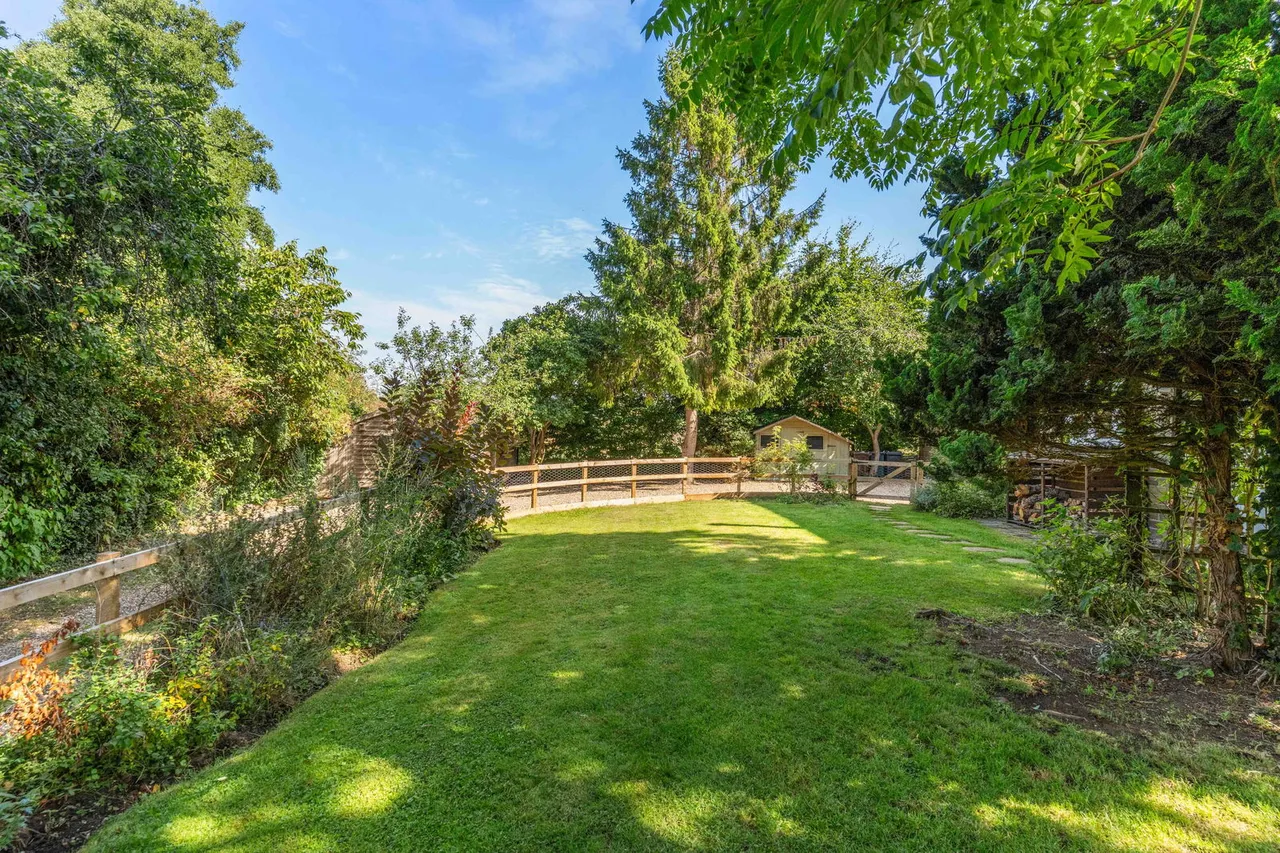 Church End, Walkern, photo 23
