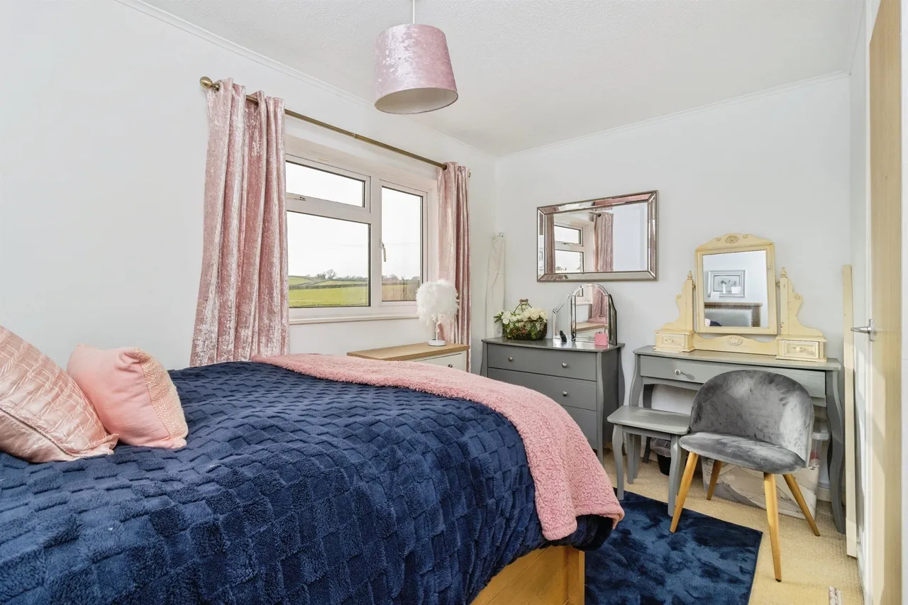 Quarry Close, Shipton Gorge, DT6, photo 9