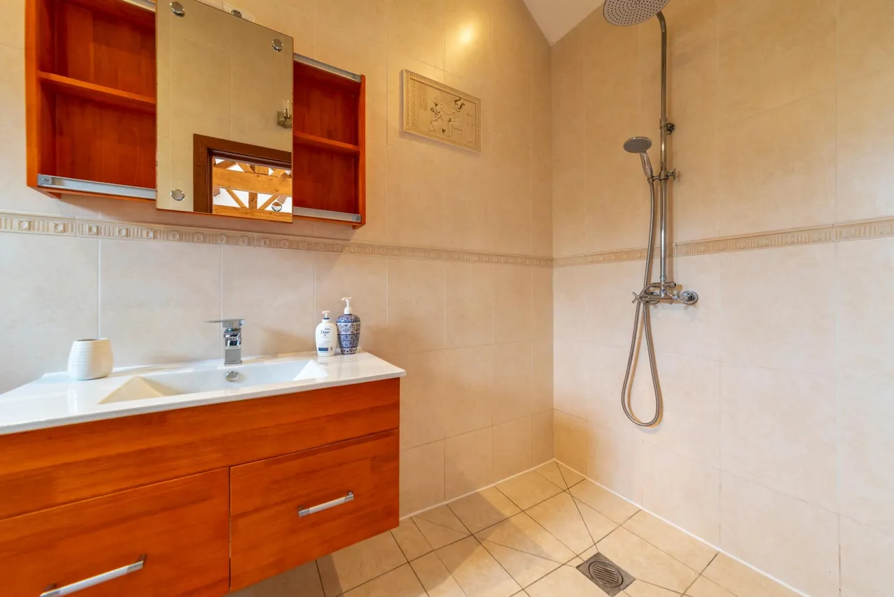 Gonerby Grange, Belton, NG32, photo 27